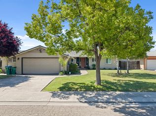302 E El Campo Ave, Stockton, CA 95207