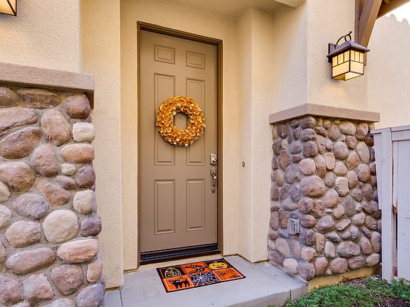 4th image of 1423 Chert Dr