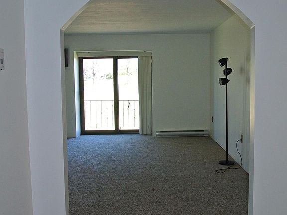 3rd image of 2 Bristol Ct Unit 382