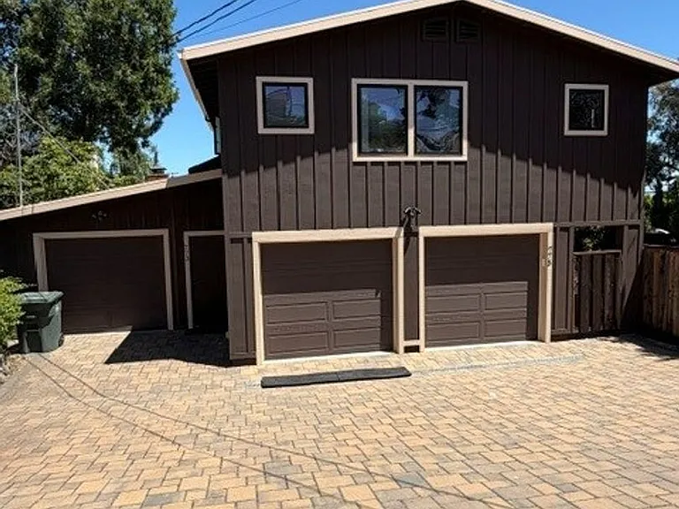 775 Hillcrest Way — Photo 4