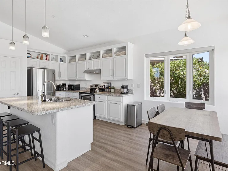 9647 E Ludlow Dr — Photo 9
