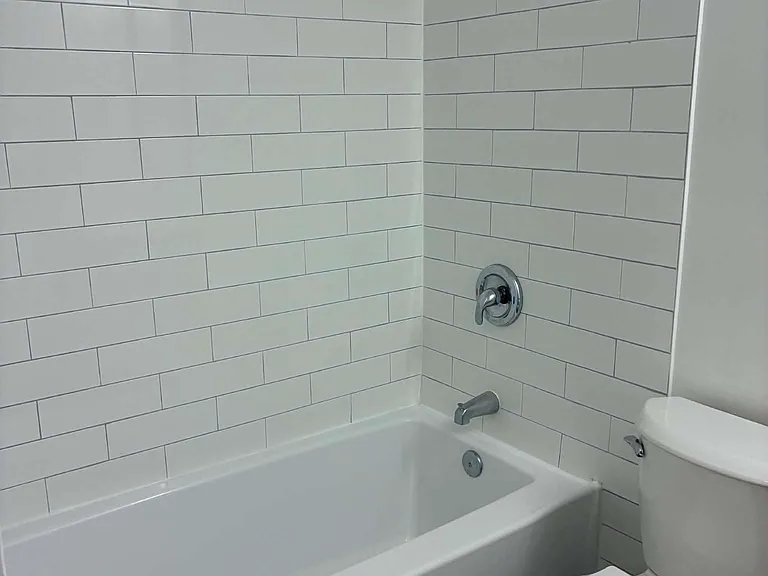 190 Oakdene Ave #211 — Photo 8