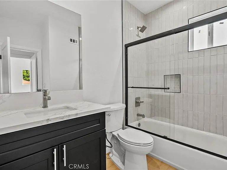 326 Leslie Way — Photo 12