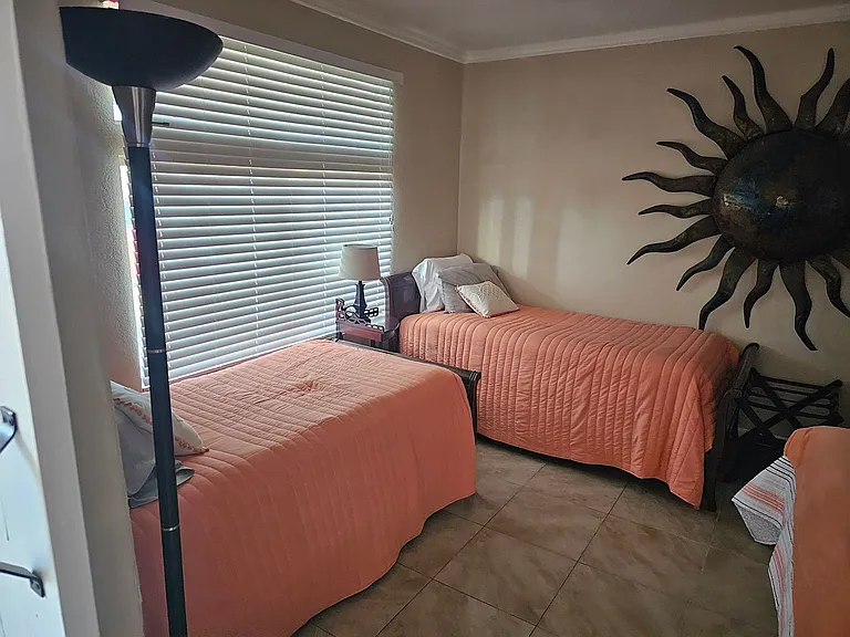 610 Manzanita Dr — Photo 9