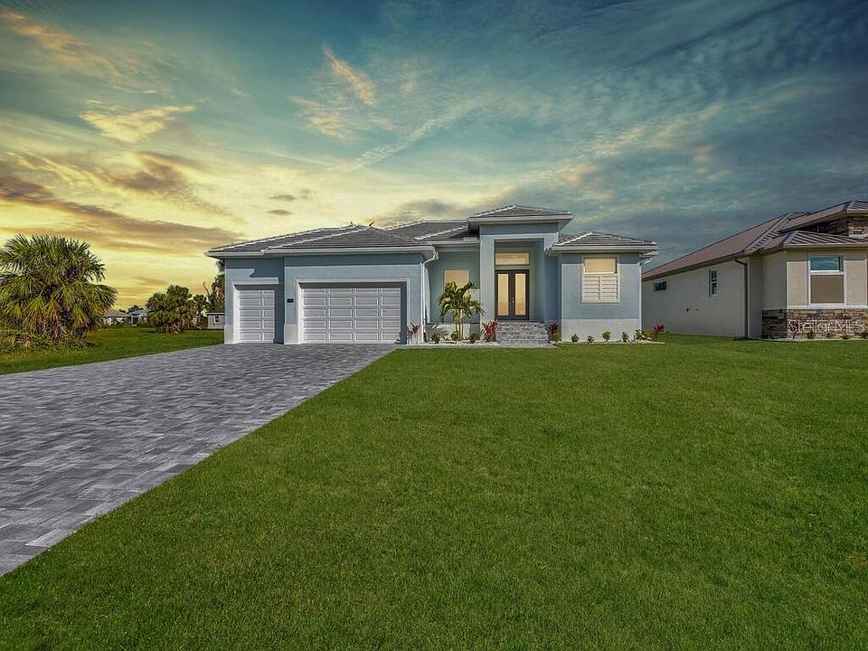 1st image of 233 ROTONDA BOULEVARD S