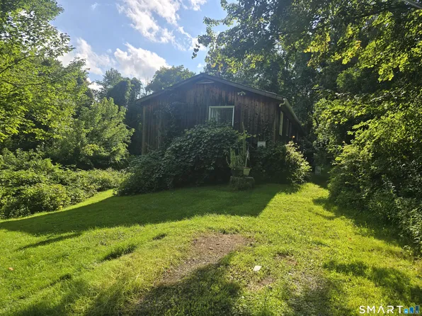16 Strawberry Lane, Warren, CT 06777