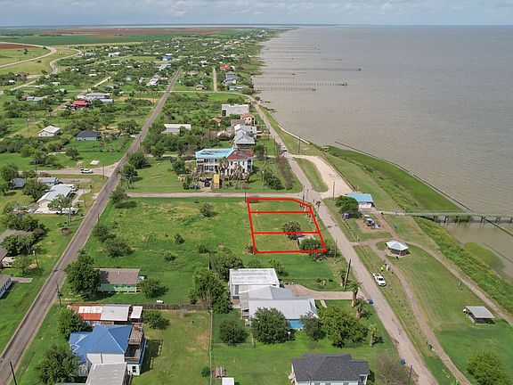 2nd image of 527 Copano Bay Dr