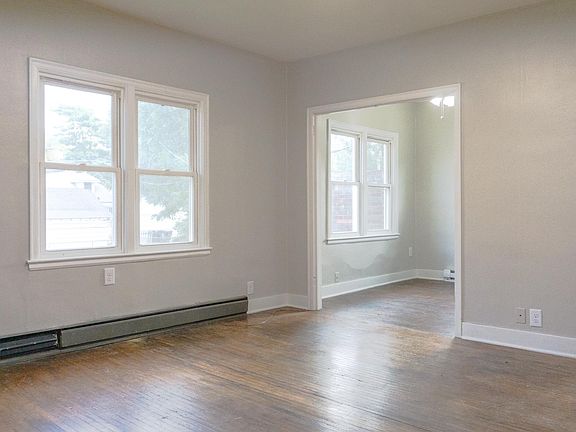 2nd image of 2910 Dudley St APT 1