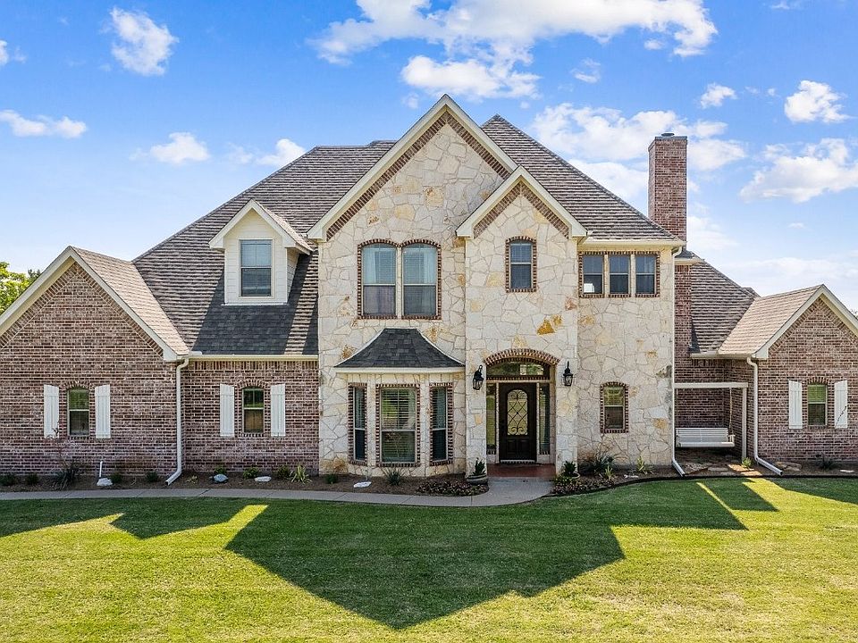 1st image of 146 Park Canyon Dr