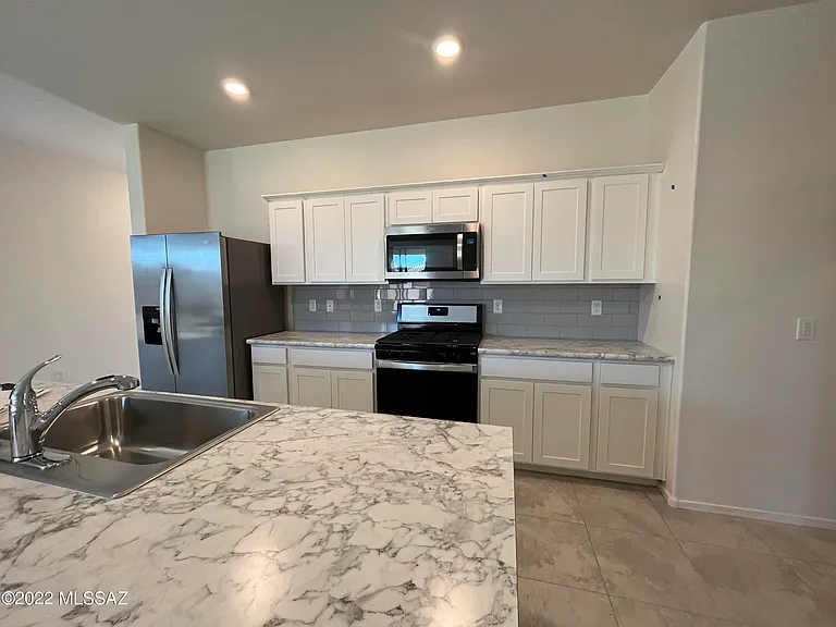 7846 S New Strike Way — Photo 4