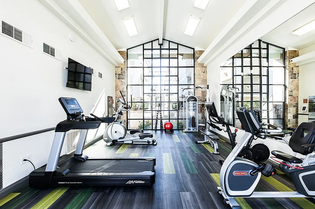 THE CLUBS AT RHODES RANCH APARTMENT HOMES — Photo 4