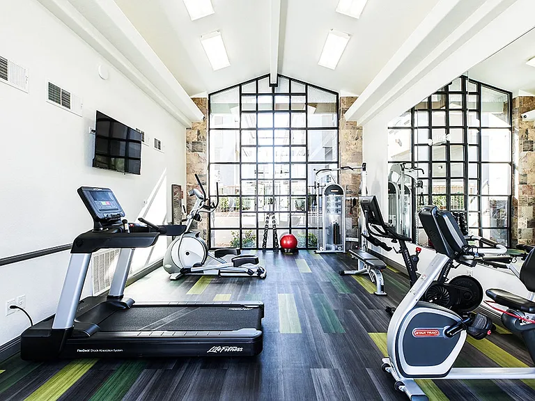 THE CLUBS AT RHODES RANCH APARTMENT HOMES — Photo 4