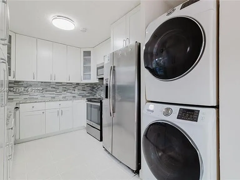 1482 Springside Dr — Photo 11