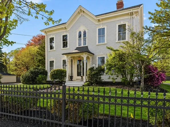 403 Main St, Hingham, MA 02043