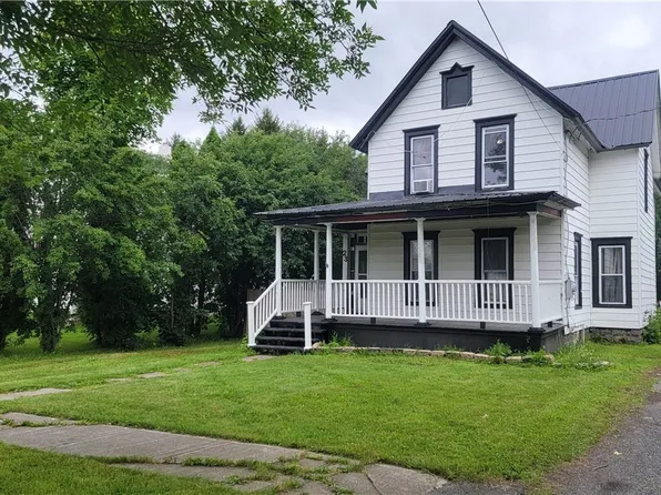 23 Antwerp St, Philadelphia, NY 13673