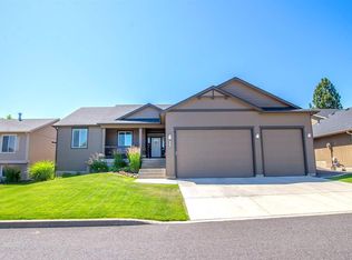 904 E Bonnie Lynn Ln, Colbert, WA 99005