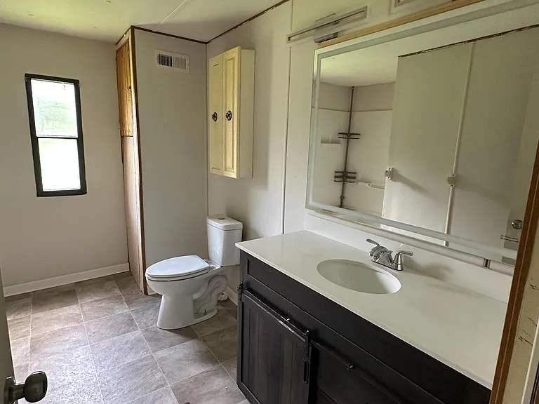 99 Monticello Dr — Photo 4