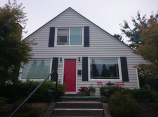 2633 45th Ave SW, Seattle, WA 98116