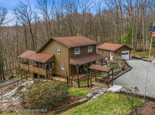 726 Tripp Lake Rd, Brackney, PA 18812