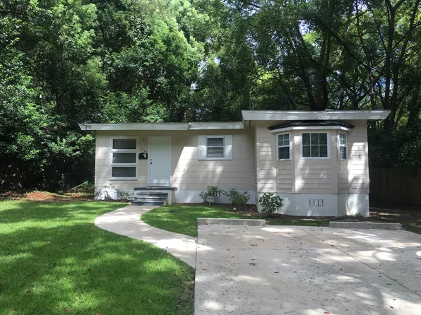 1514 Mayhew St, Tallahassee, FL 32304
