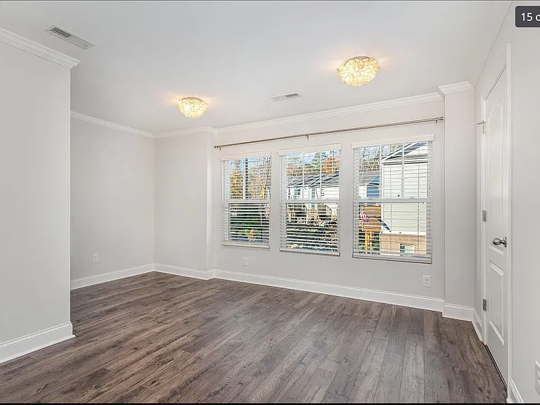 620 Parkington Ln — Photo 11