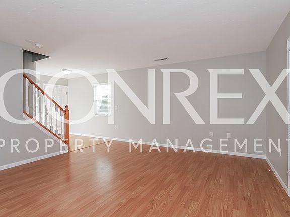3rd image of 1015 Canterbury Ln