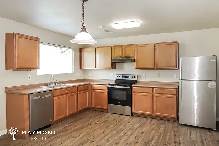 203 Whitestone Dr NE — Photo 8
