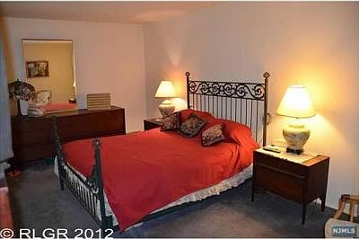 5th image of 6-17 Mansfield Dr #1X