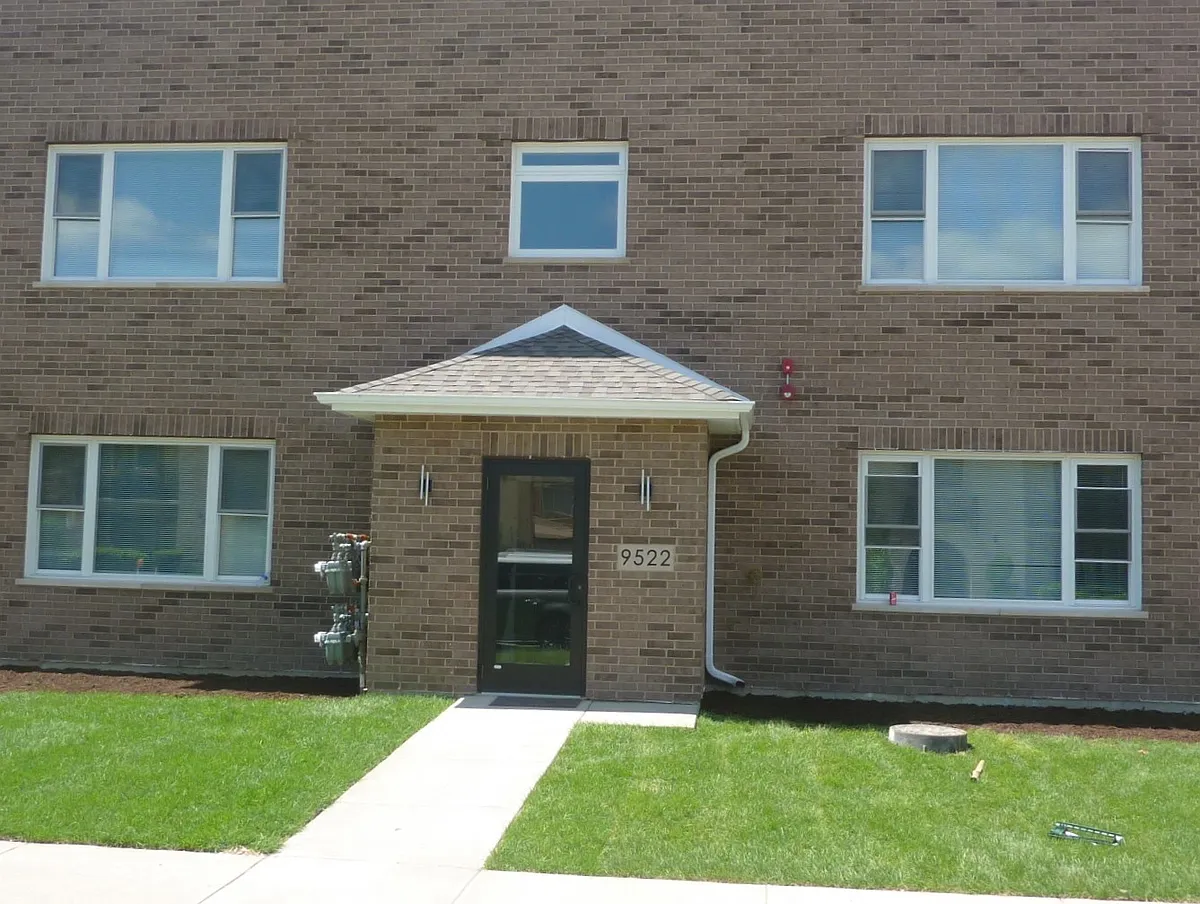 Building Photo - 9522 S 53rd Ave #2S