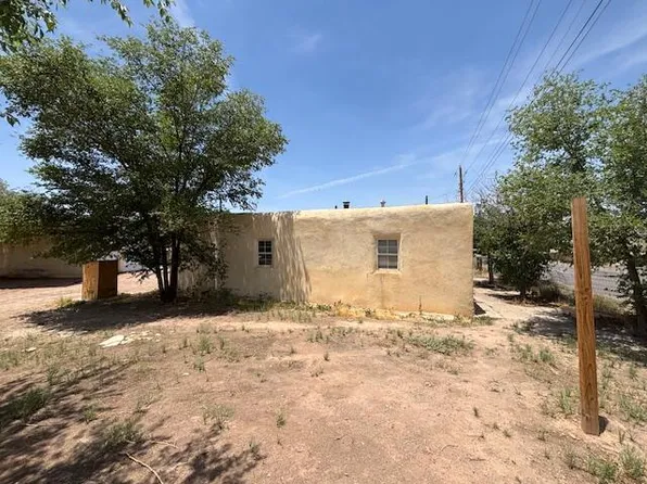 146 Monica Rd, Los Lunas, NM 87031
