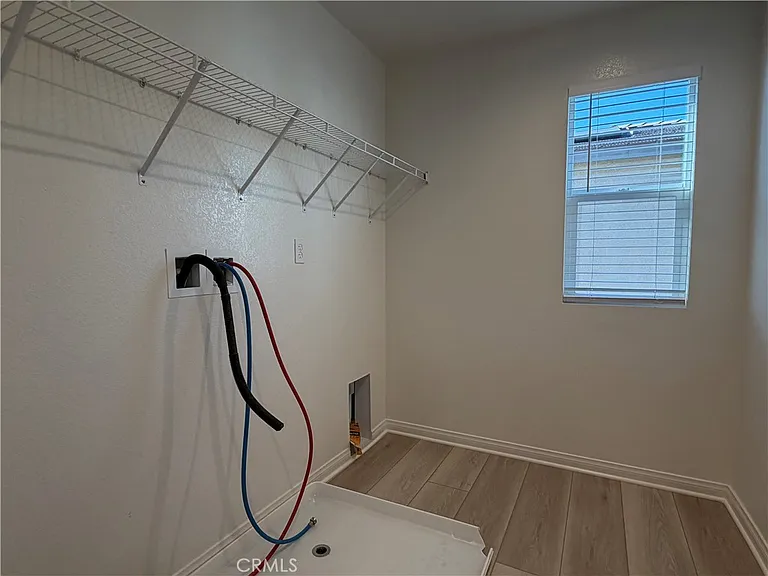 7631 Rubyred Glen Dr — Photo 17
