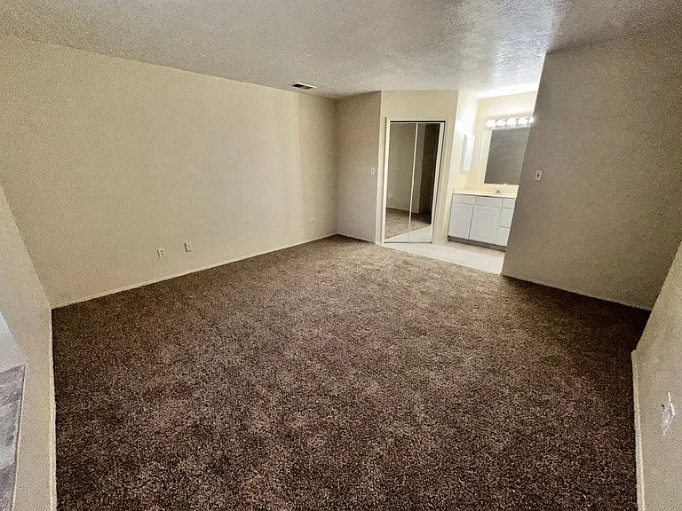 671 Western Hills Dr SE — Photo 10
