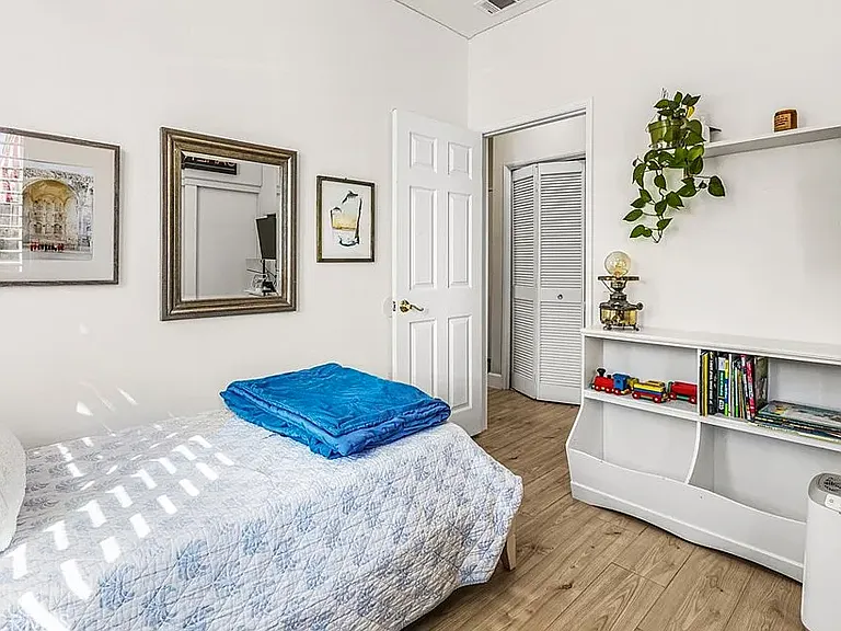42 Seacountry Ln — Photo 8