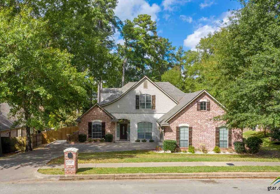 1st image of 1126 Ashwood Dr