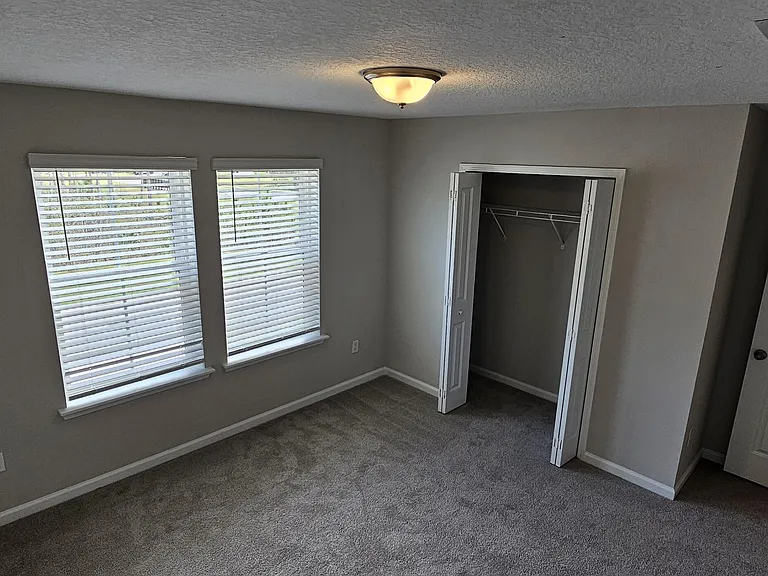39 Starnberg Ct — Photo 27