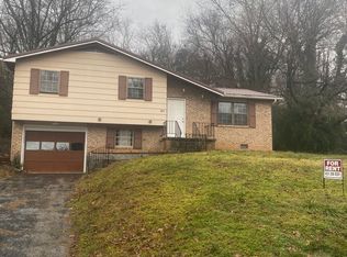 8917 Drake Parkway Rd, Chattanooga, TN 37416