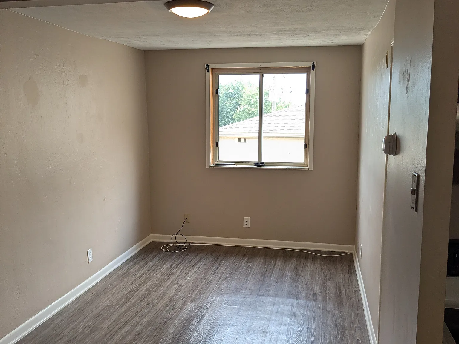 1 bed, 400 sqft, $750 — Photo 4