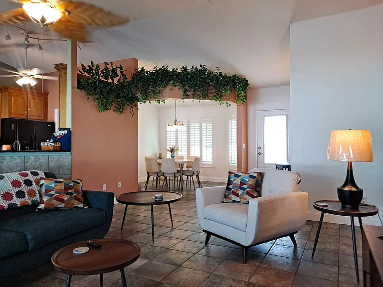 3208 Royal Palm Dr — Photo 9