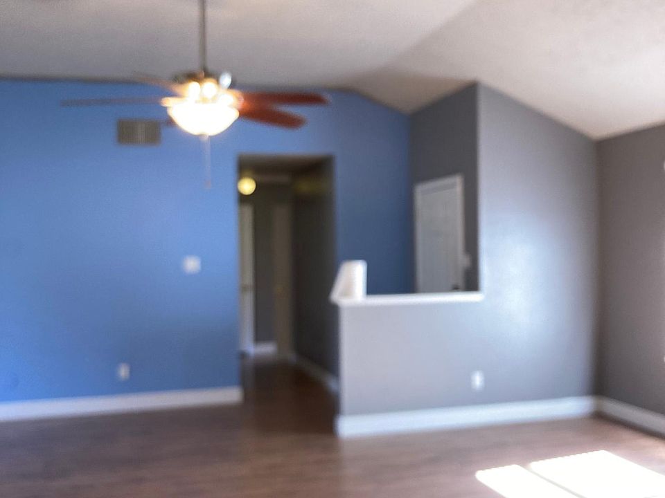 1st image of 10905 Mesquite Dr