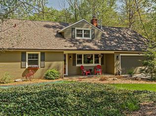 6787 Glenview Rd, Mayfield, OH 44143