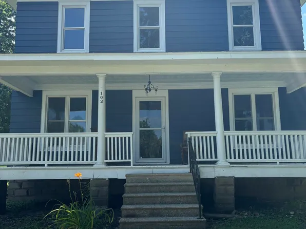 102 W Dunkerton St, Dunkerton, IA 50626