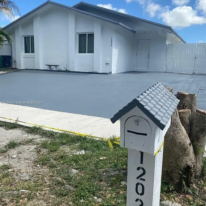 12024 SW 210th Ter