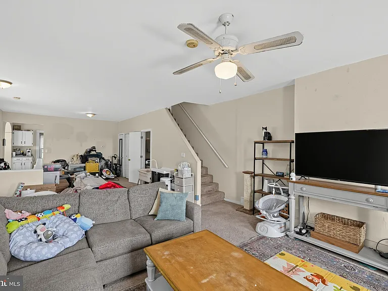 201 Sumac St #1 — Photo 12