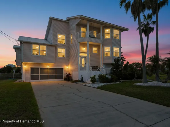 3342 Turks Cap Dr, Hernando Beach, FL 34607