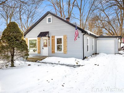 4035 Leland Ave NW, Comstock Park, MI, 49321