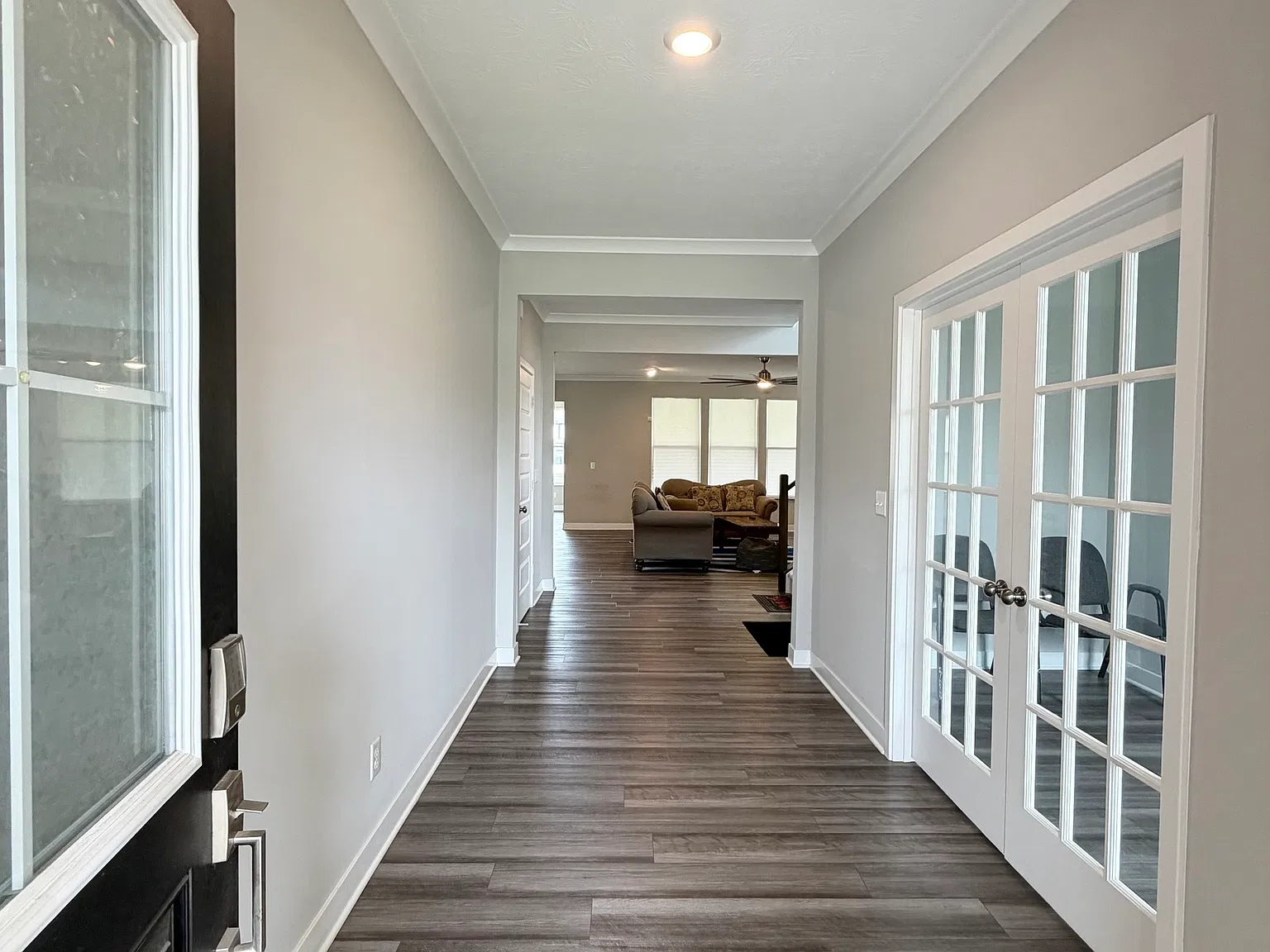 5 bed, 4.5 bath, 3731 sqft, $3,500 — Photo 3