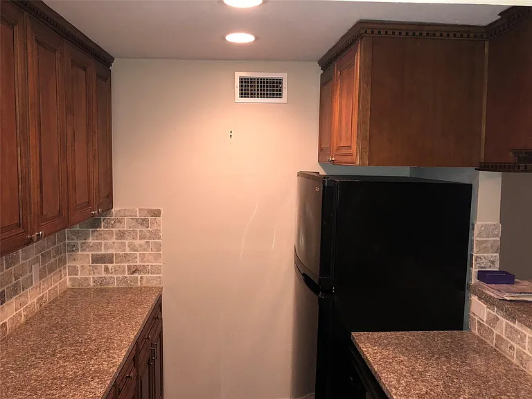 2507 Montrose Blvd #5 — Photo 10