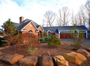 969 Hunting Country Rd, Tryon, NC 28782