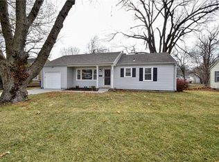 6407 W 72nd St, Overland Park, KS 66204