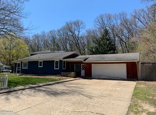 921 Andree Rd, Muskegon, MI 49445